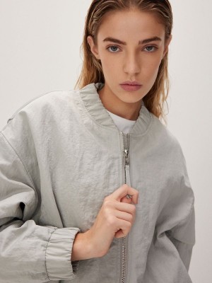 Reserved Bomber Jacken Damen Hellgrau | 7160-KVSGP