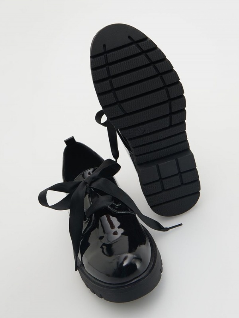 Reserved Lack Schuhe Mädchen Schwarz | 6754-SDZEH